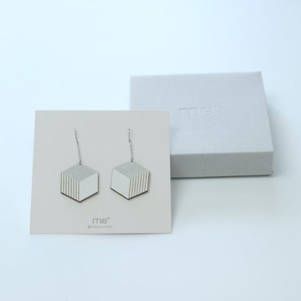 me+  取り扱い開始しました